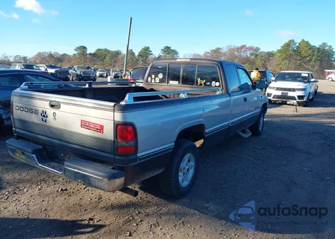 1997 Dodge Ram 1500 St z USA, uszkodzony, nr VIN 1B7HC13YXVJ586953